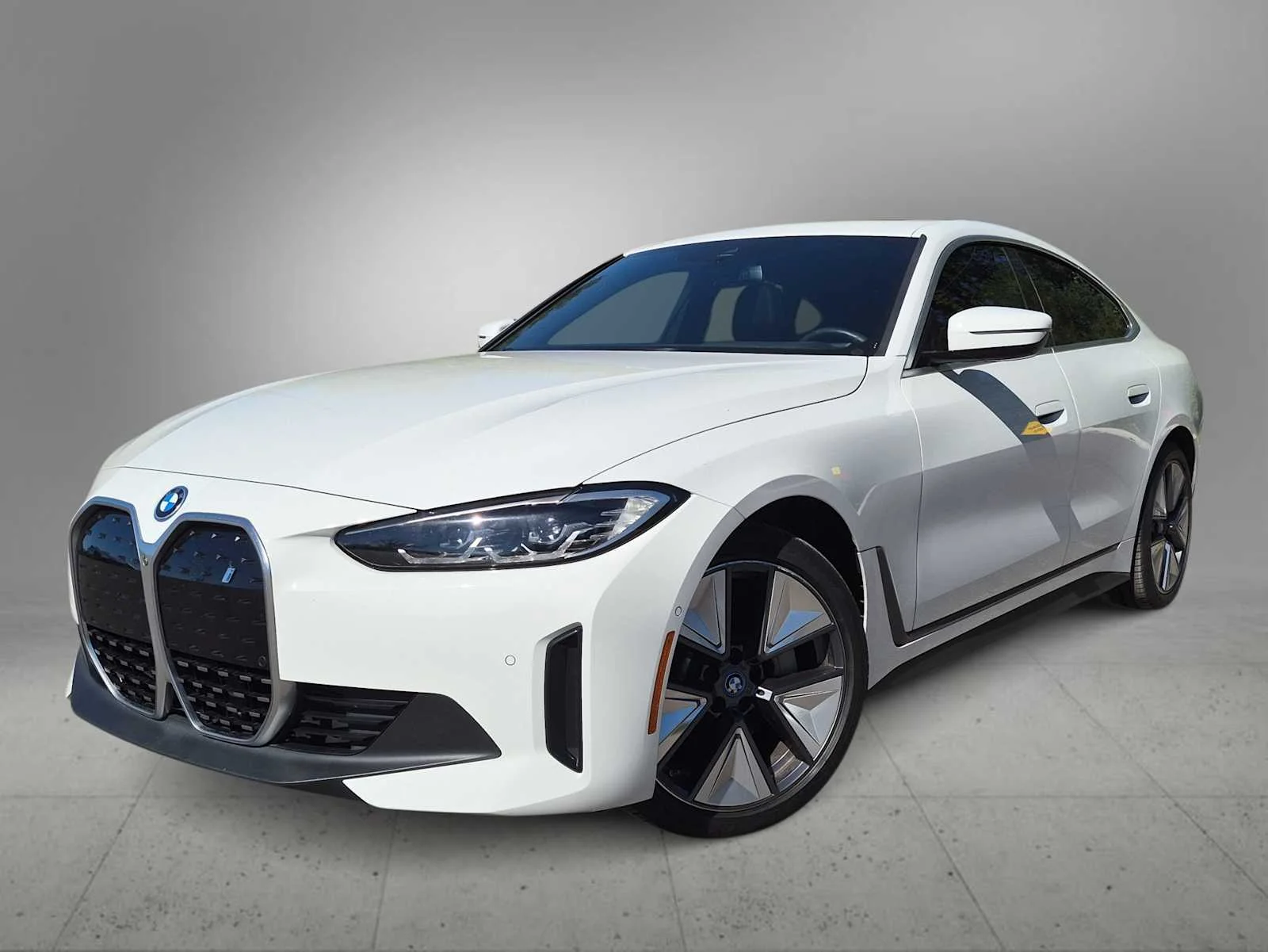 2024 BMW i4