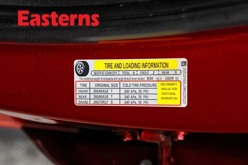 Used 2021 Red Chevrolet RST image 33