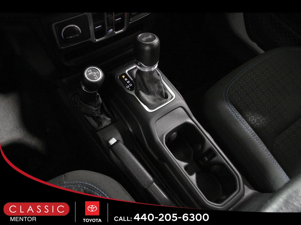 Used 2021 WHITE Jeep Willys image 16