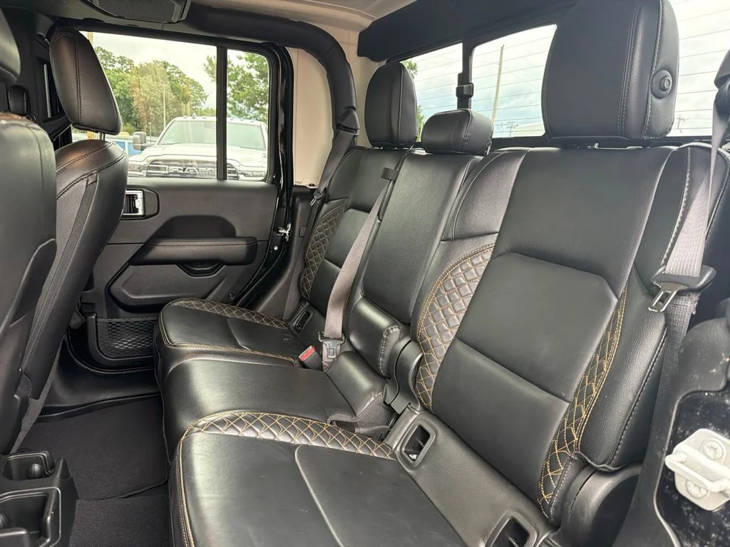 Used 2023 Black Jeep Overland image 17
