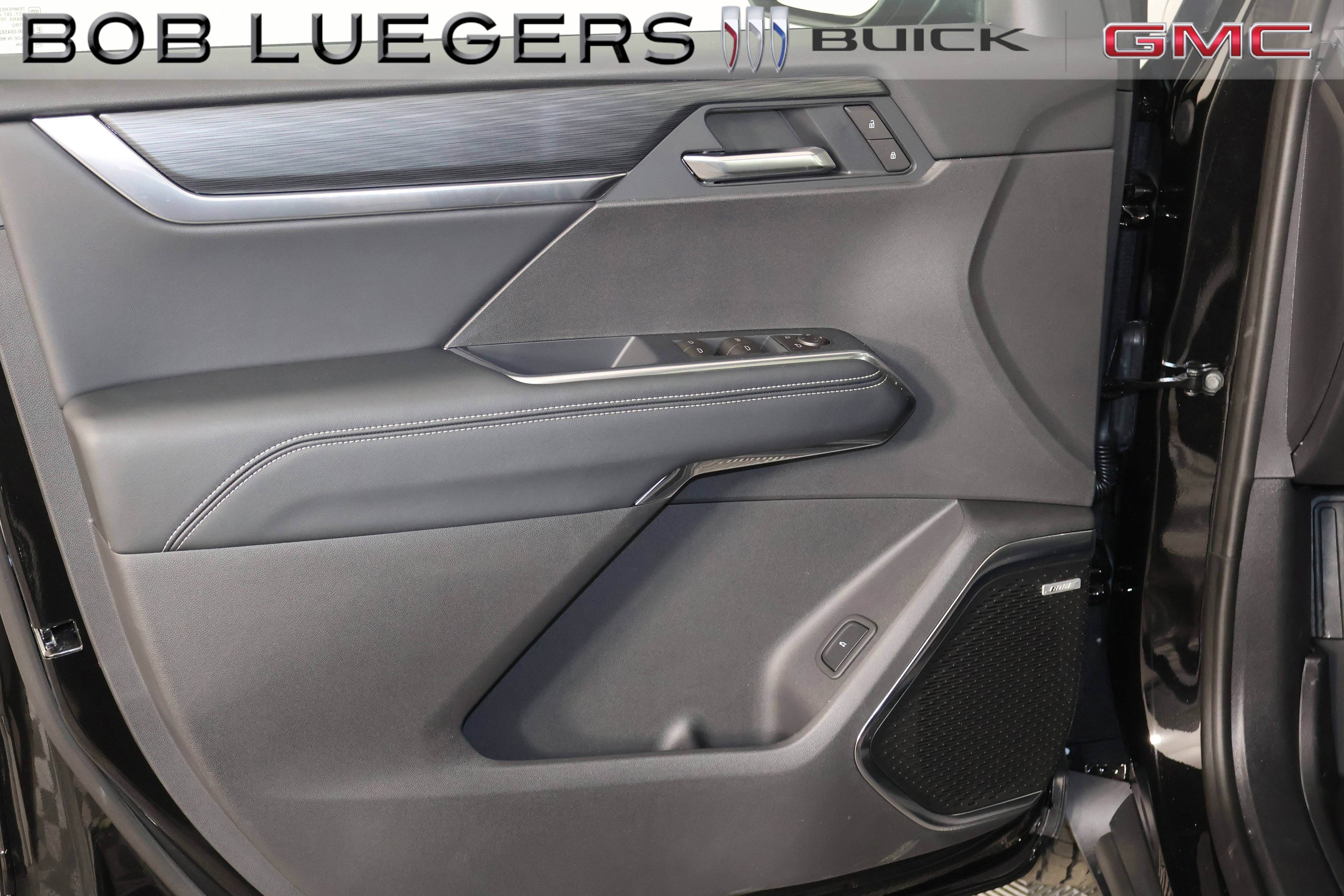 2026 GMC Acadia Elevation - Photo 7