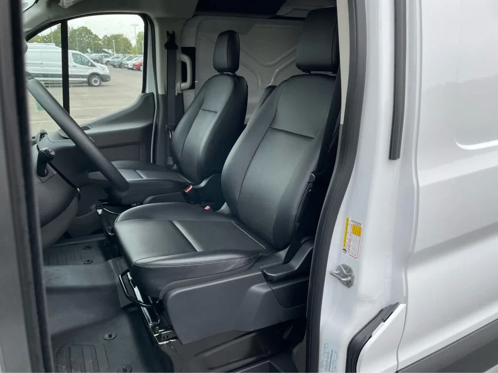 2025 Ford Transit Van Base - Photo 12