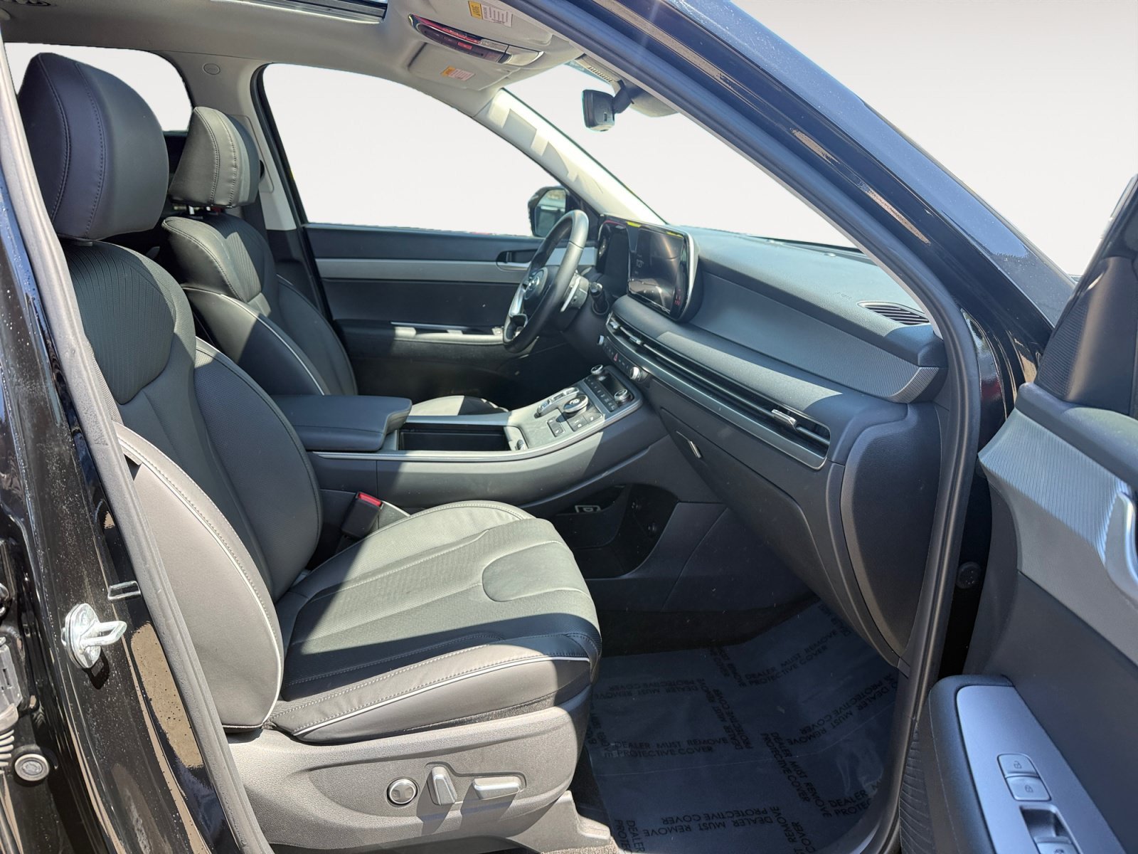 Certified Used 2023 Abyss Black Pearl Hyundai XRT image 18