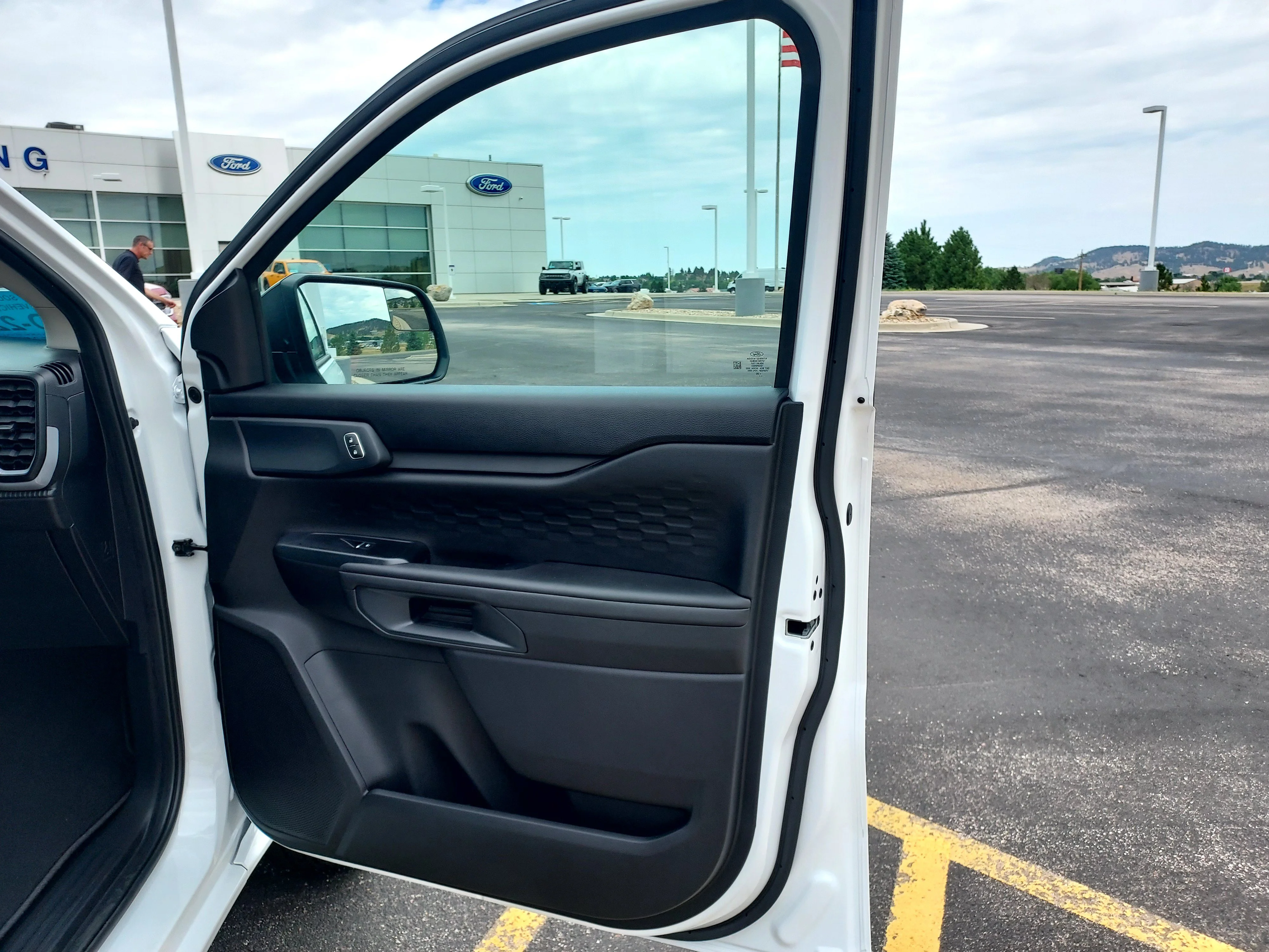 New 2026 Oxford White Ford XL image 26