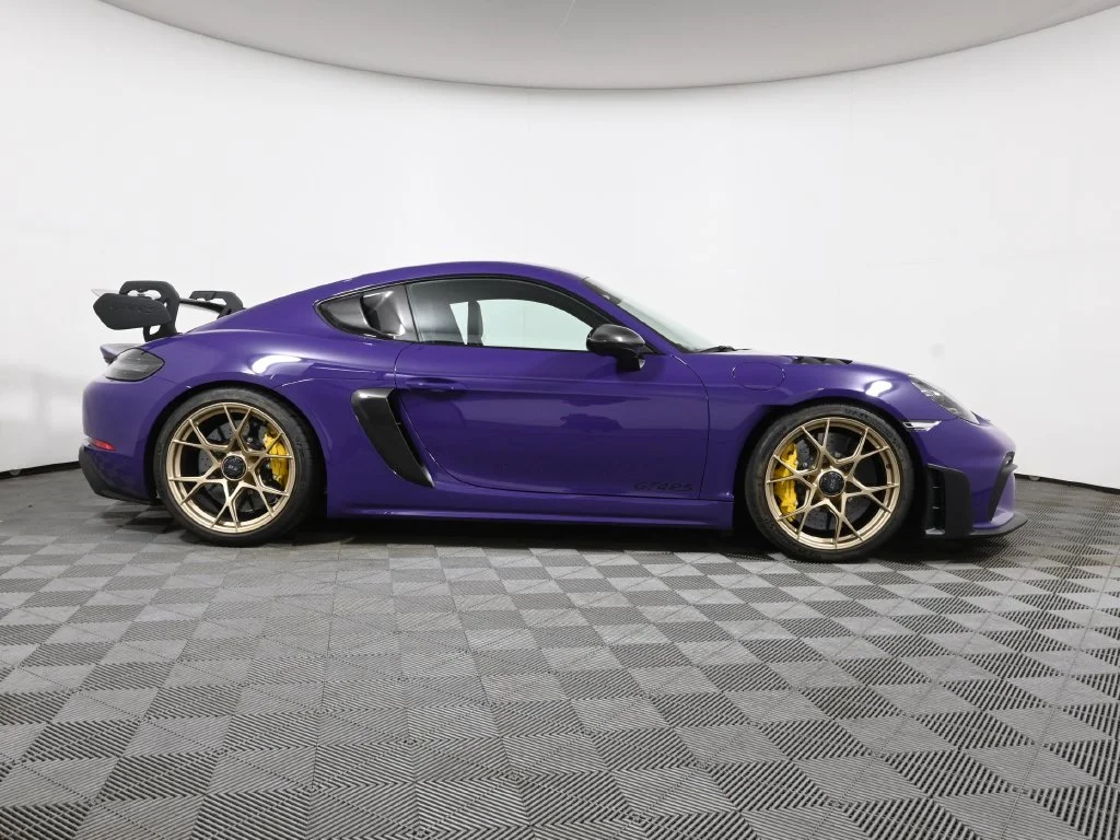 Certified Used 2025  Porsche GT4 RS image 8