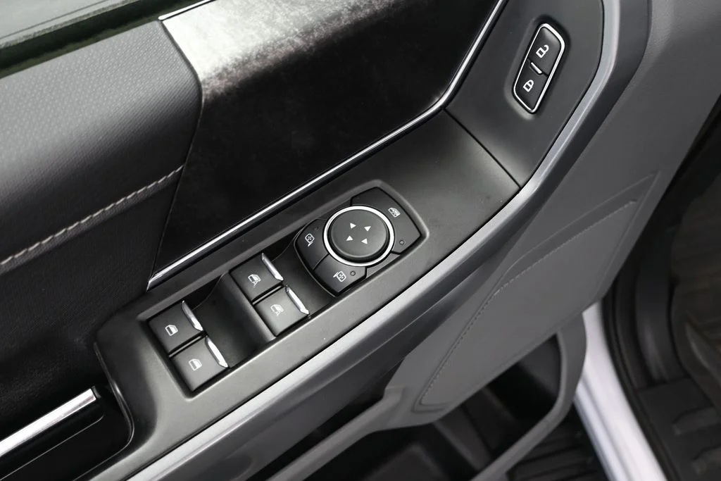 Used 2022 White Ford XLT image 15