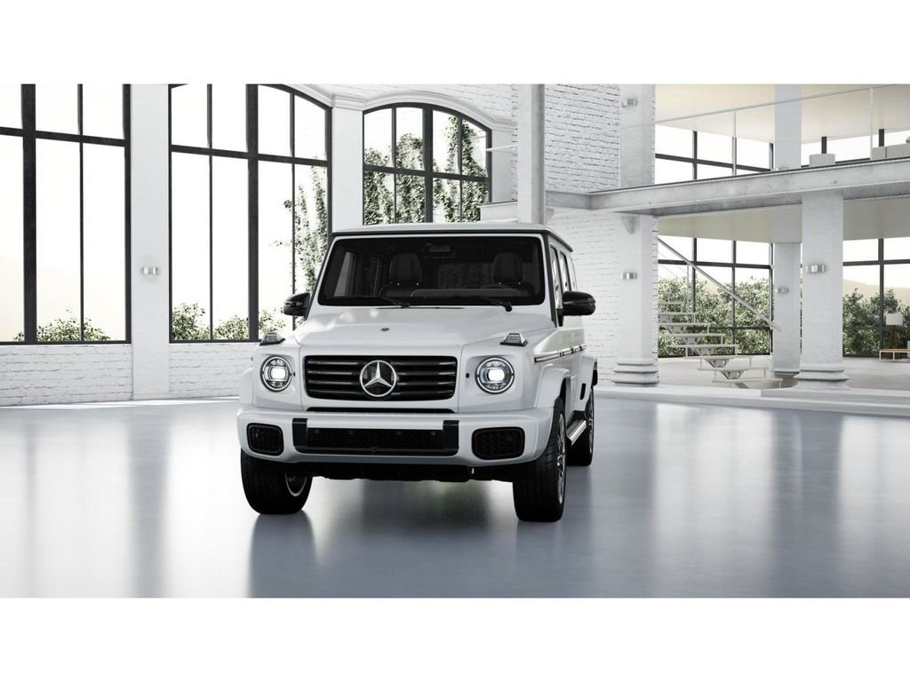Used 2025 MANUFAKTUR Moonlight White Magno Mercedes-Benz G 580 image 42