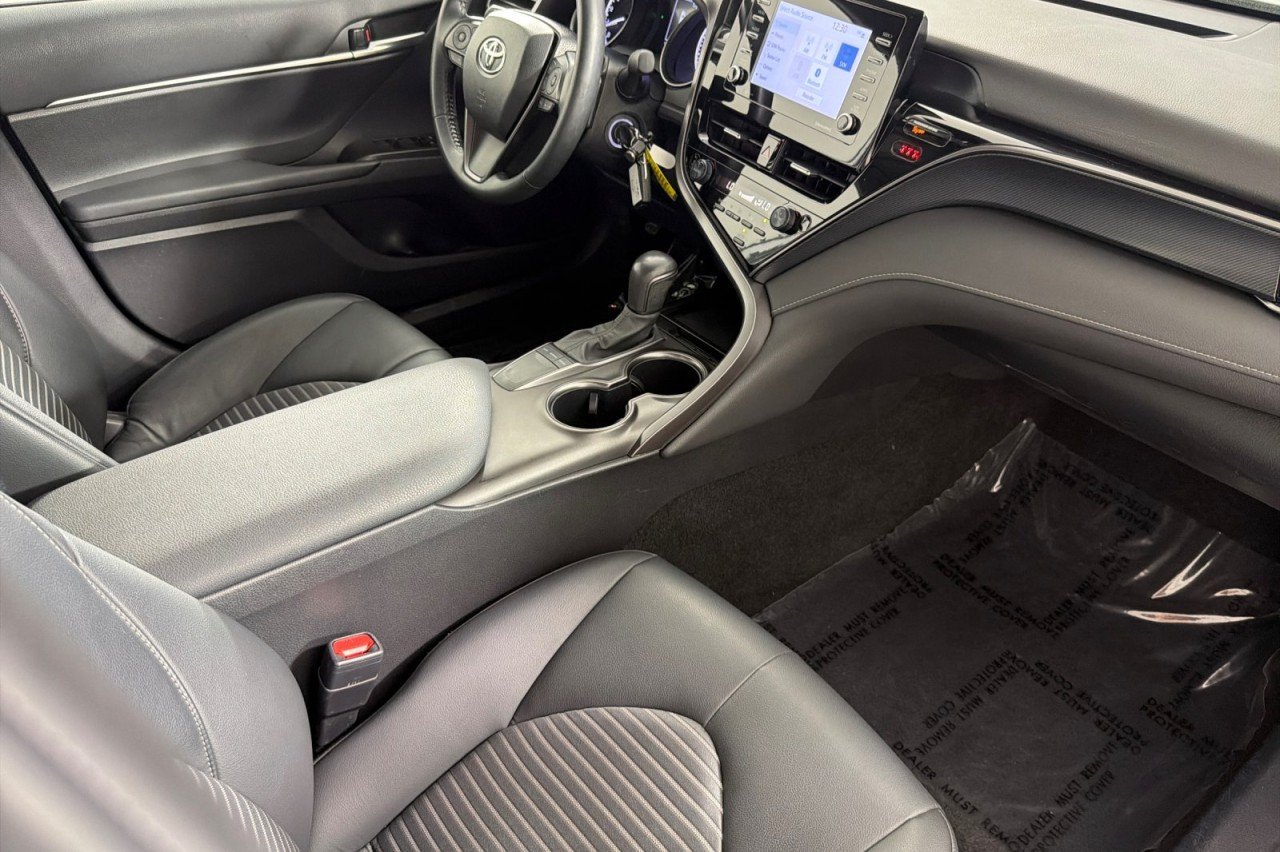Used 2024 GREY Toyota SE image 14