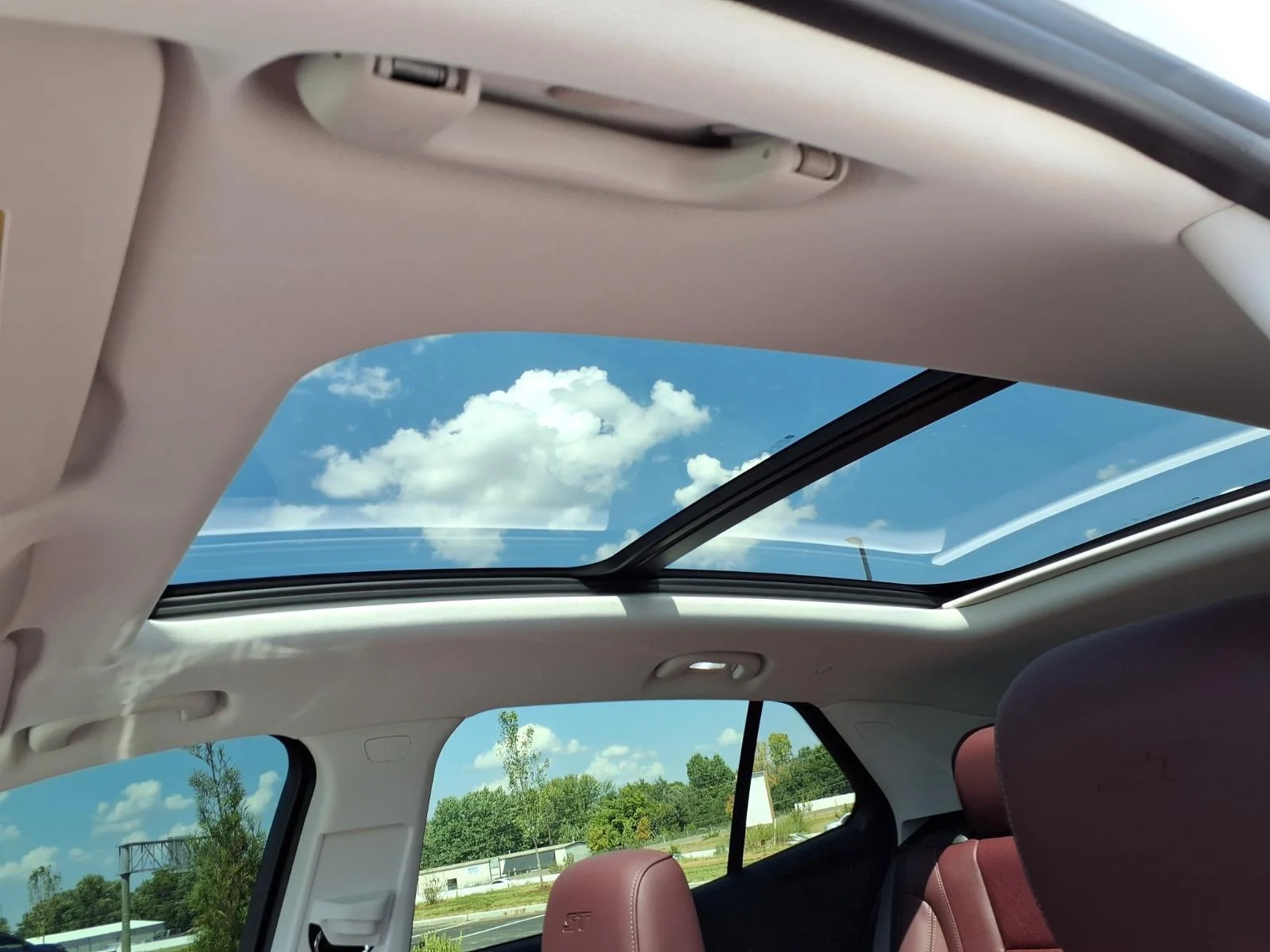 Used 2024 Summit White Buick Sport Touring image 22
