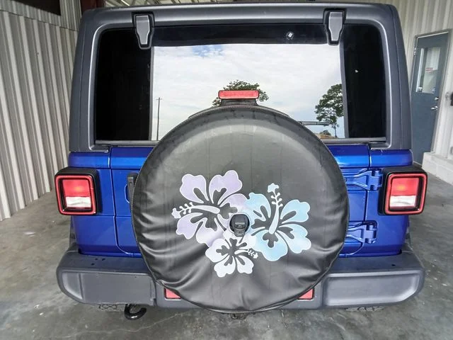 Used 2020 Blue Jeep Unlimited Sahara image 11