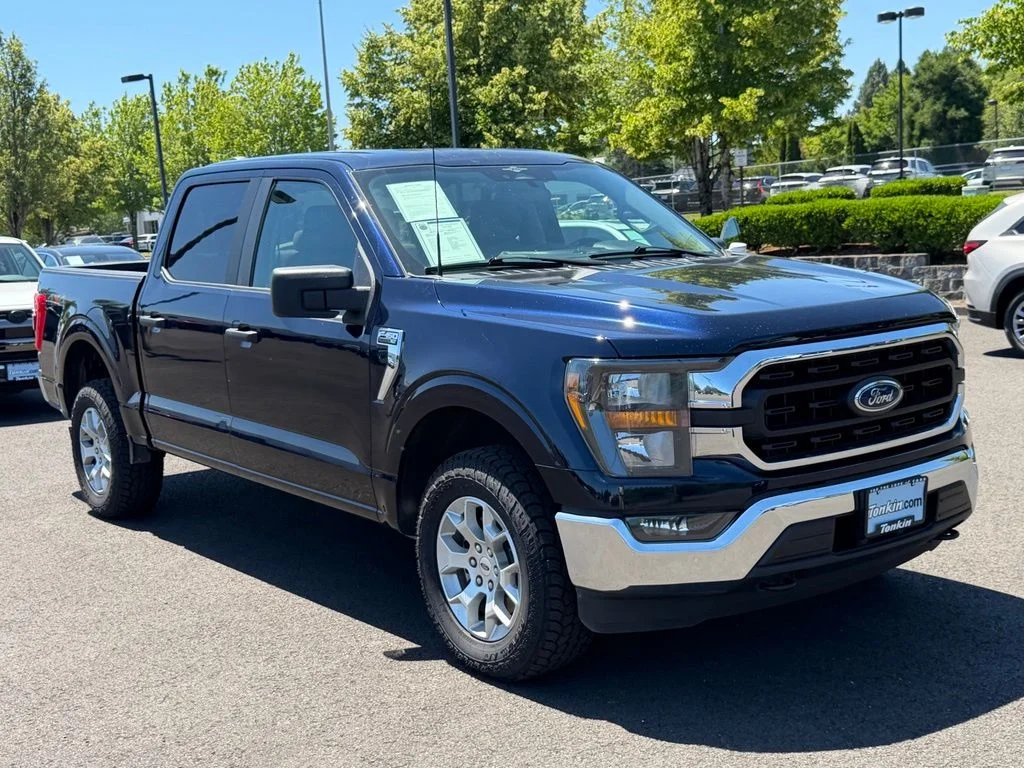 Used 2023 Blue Metallic Ford XLT image 2