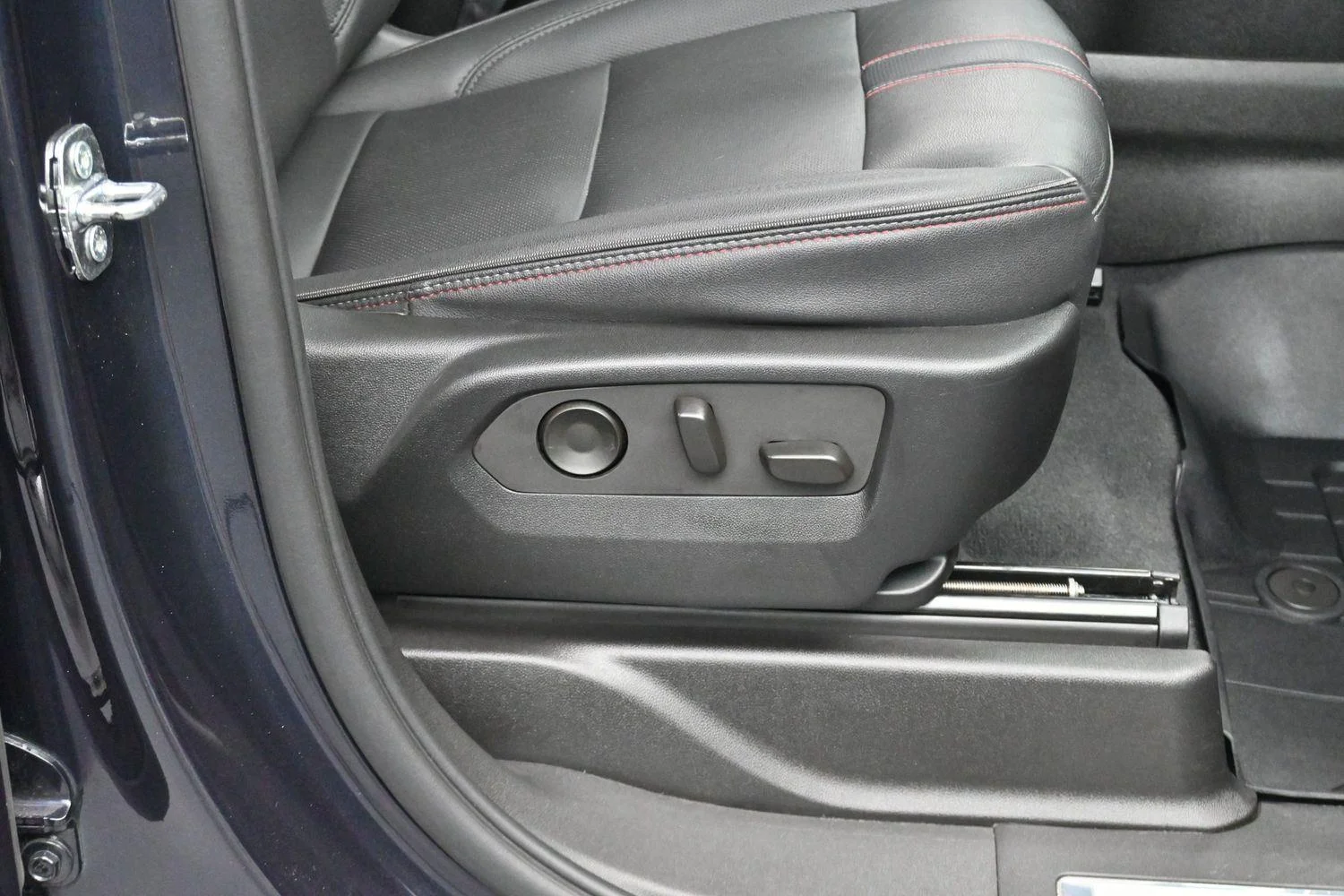 Used 2023 Dark Ash Metallic Chevrolet RST image 37