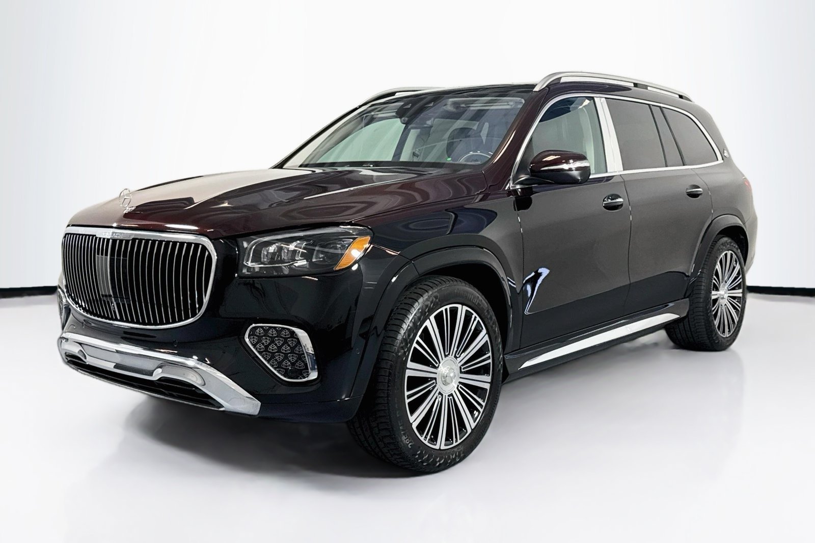 Used 2024 Obsidian Black Metallic Mercedes-Benz Maybach GLS 600 image 1