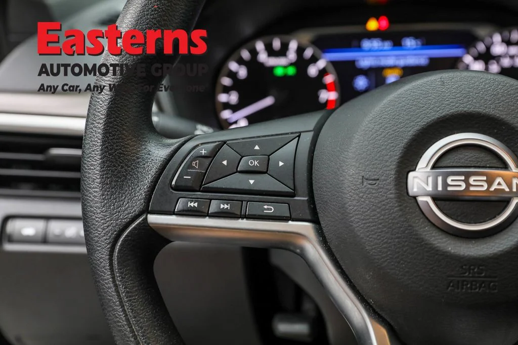 Used 2024 Gray Nissan 2.5 SV image 15