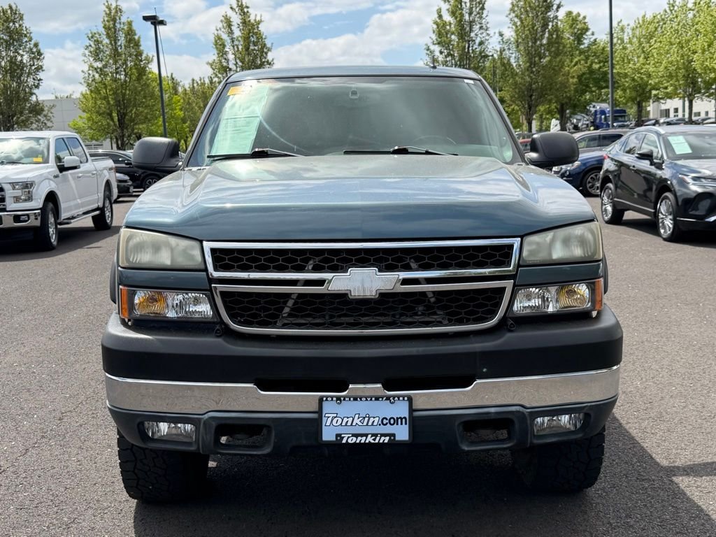 Used 2006 Blue Granite Metallic Chevrolet LT image 2
