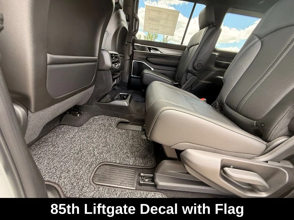 New 2026 Bright White Clear-Coat Exterior Paint Jeep 85th Anniversary Edition image 28