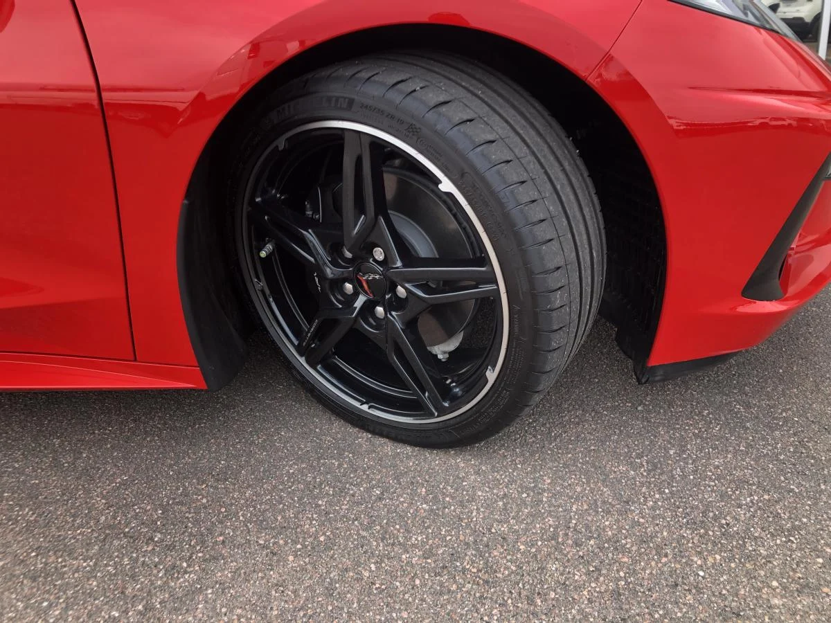 Used 2020 Red Chevrolet 2dr Stingray Cpe w/1LT image 9
