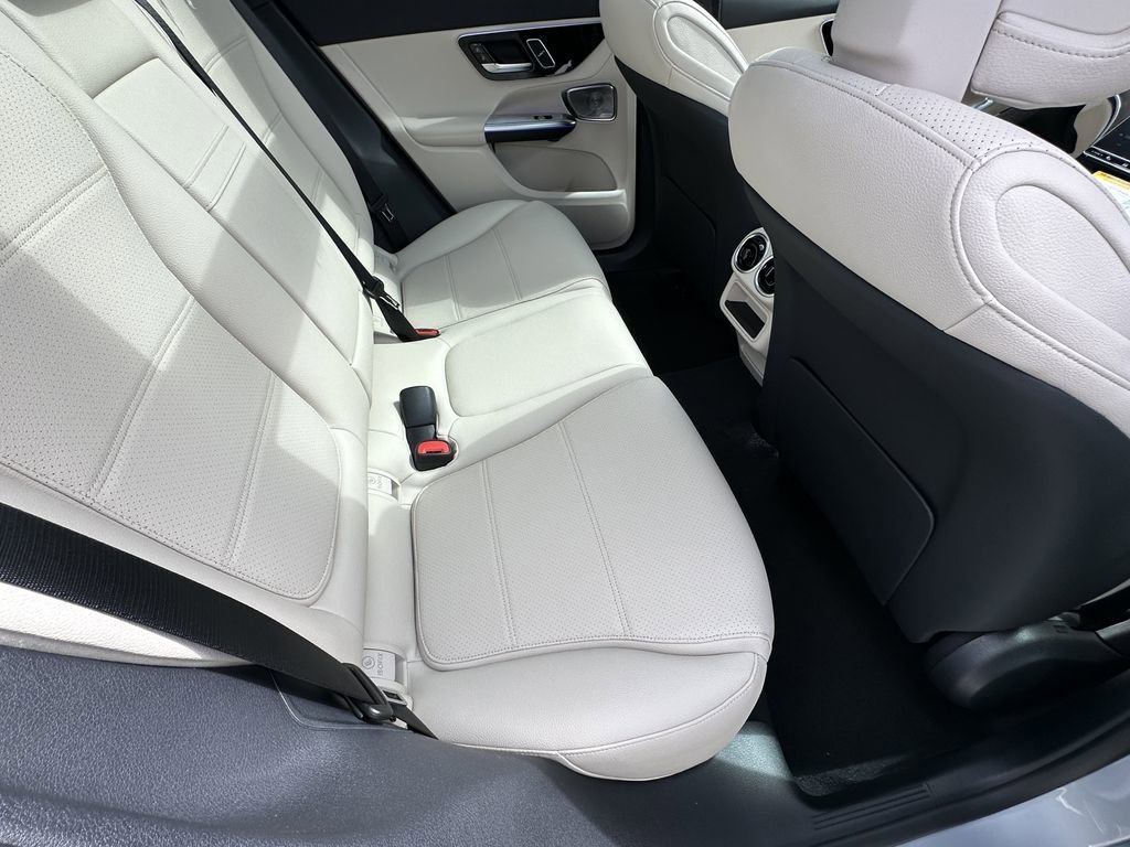 New 2026 Cirrus Silver Metallic Mercedes-Benz GLC 300 image 18