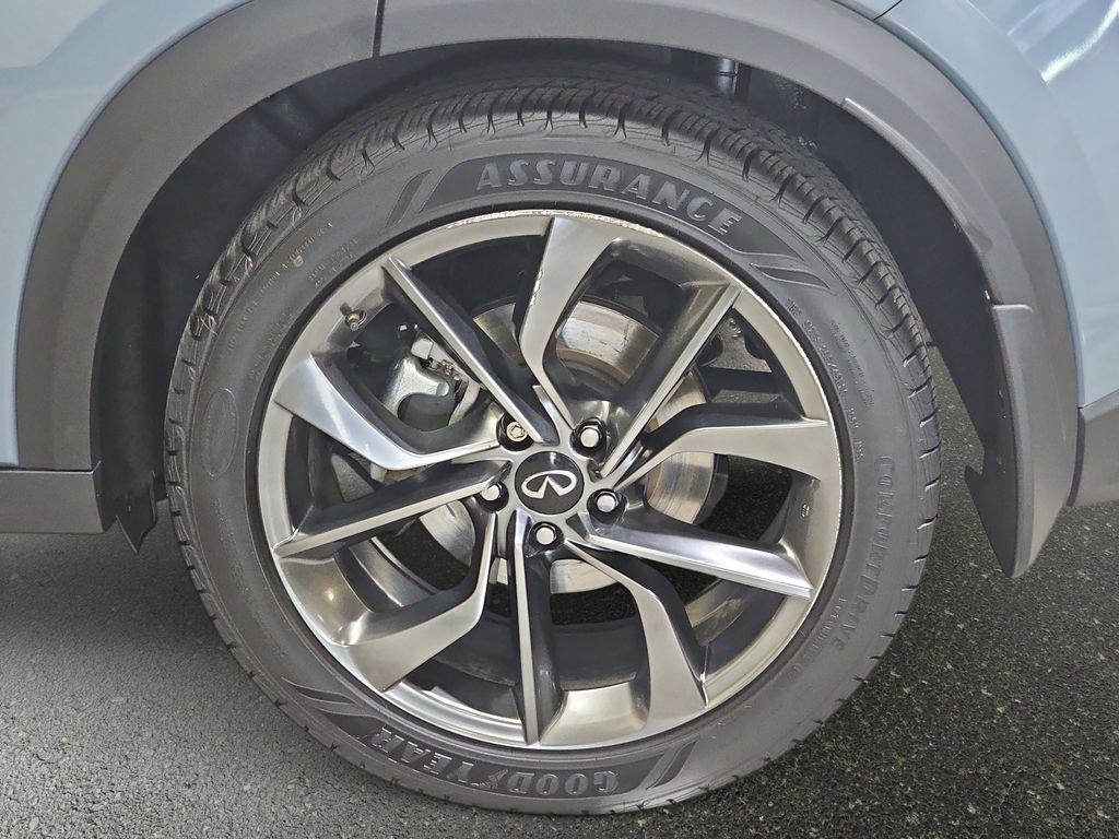 Used 2022 Gray INFINITI Autograph image 36