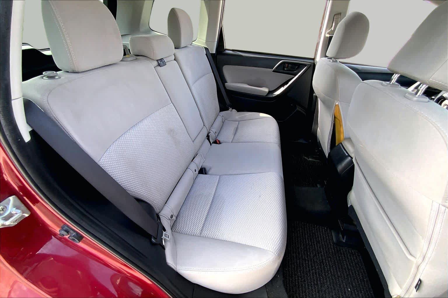 Used 2015 Venetian Red Pearl Subaru 2.5i Premium image 19
