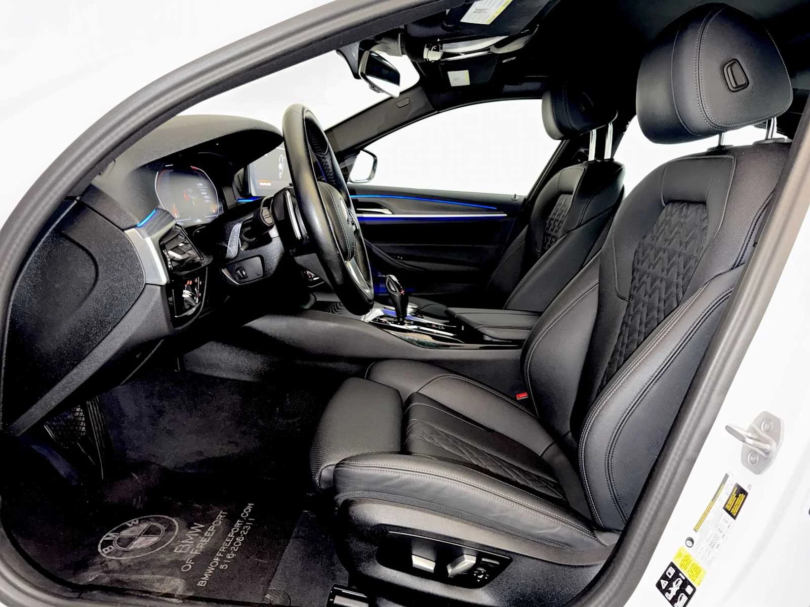 2023 BMW 5 Series 530i - Photo 9