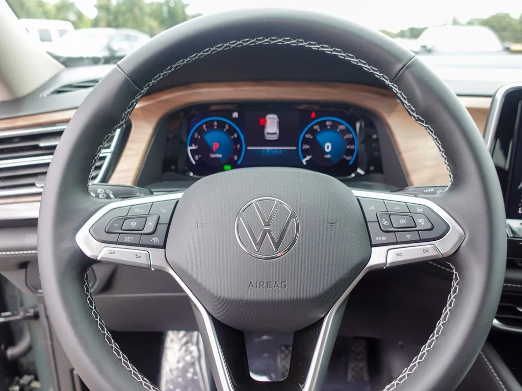 New 2026  Volkswagen SE w/Technology image 12