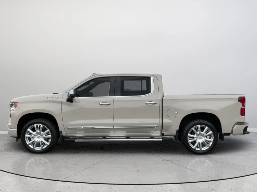 New 2026 Chevrolet Silverado 1500 High Country 4D Crew Cab