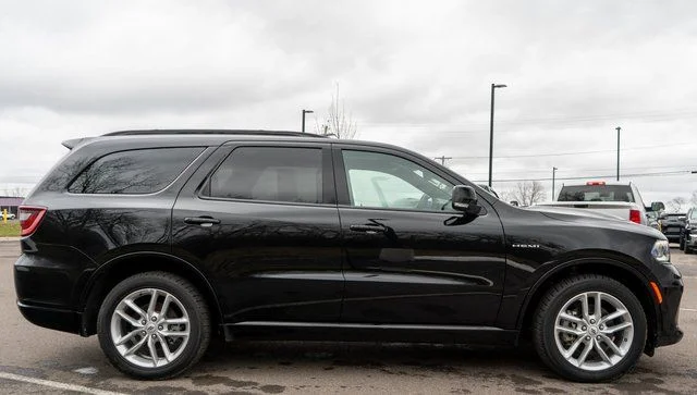 Used 2025 DB Black Clearcoat Dodge R/T Plus image 5