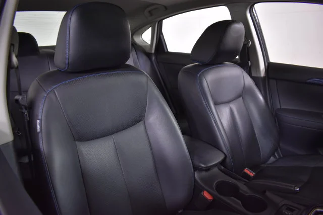 Used 2019 Black Nissan SR image 20