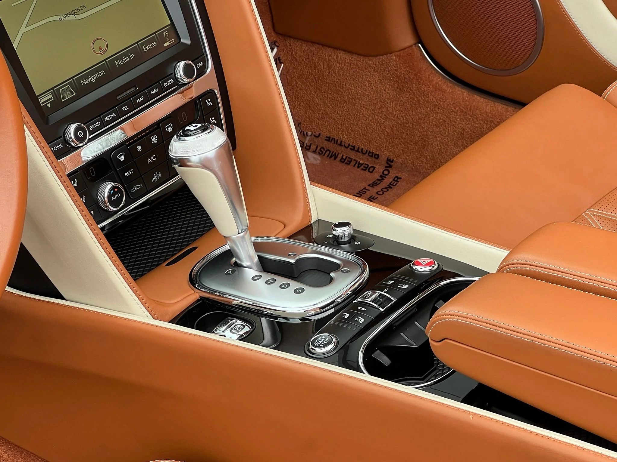 Used 2015  Bentley Speed image 33