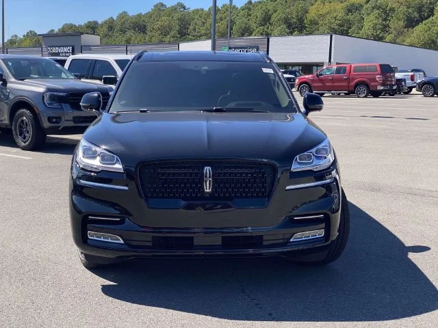 Used 2023 Black Lincoln Reserve image 31