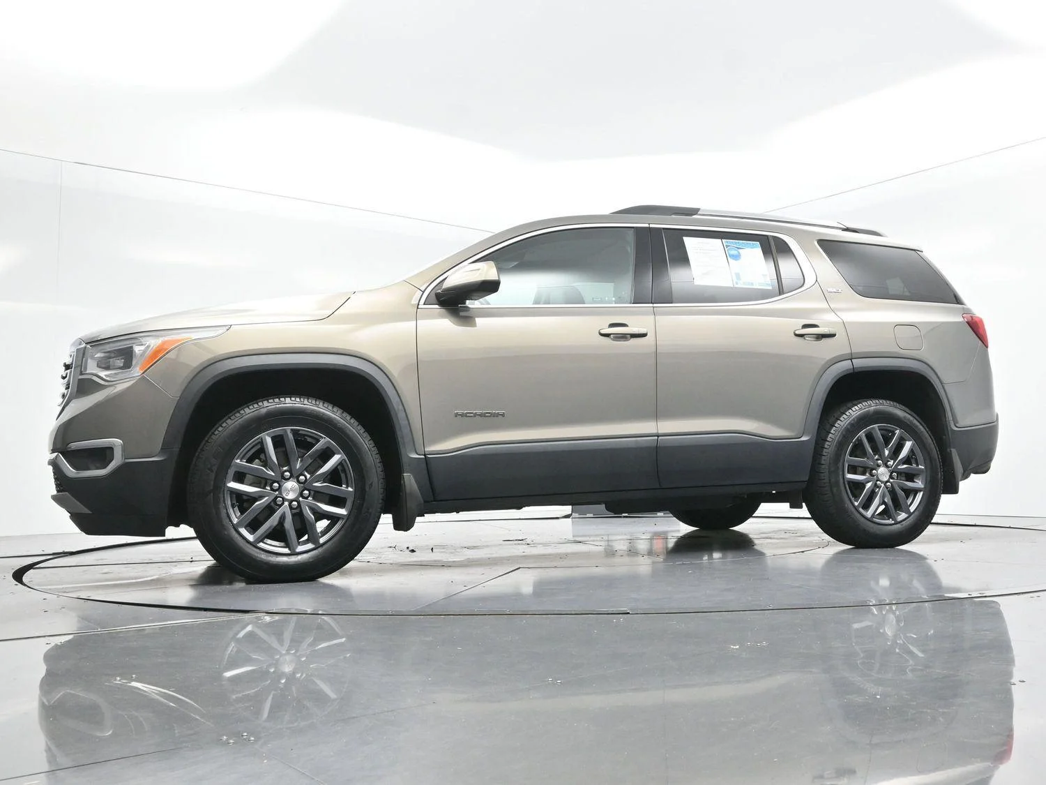 Used 2019 PEPPERDUST METALLIC GMC SLT image 56