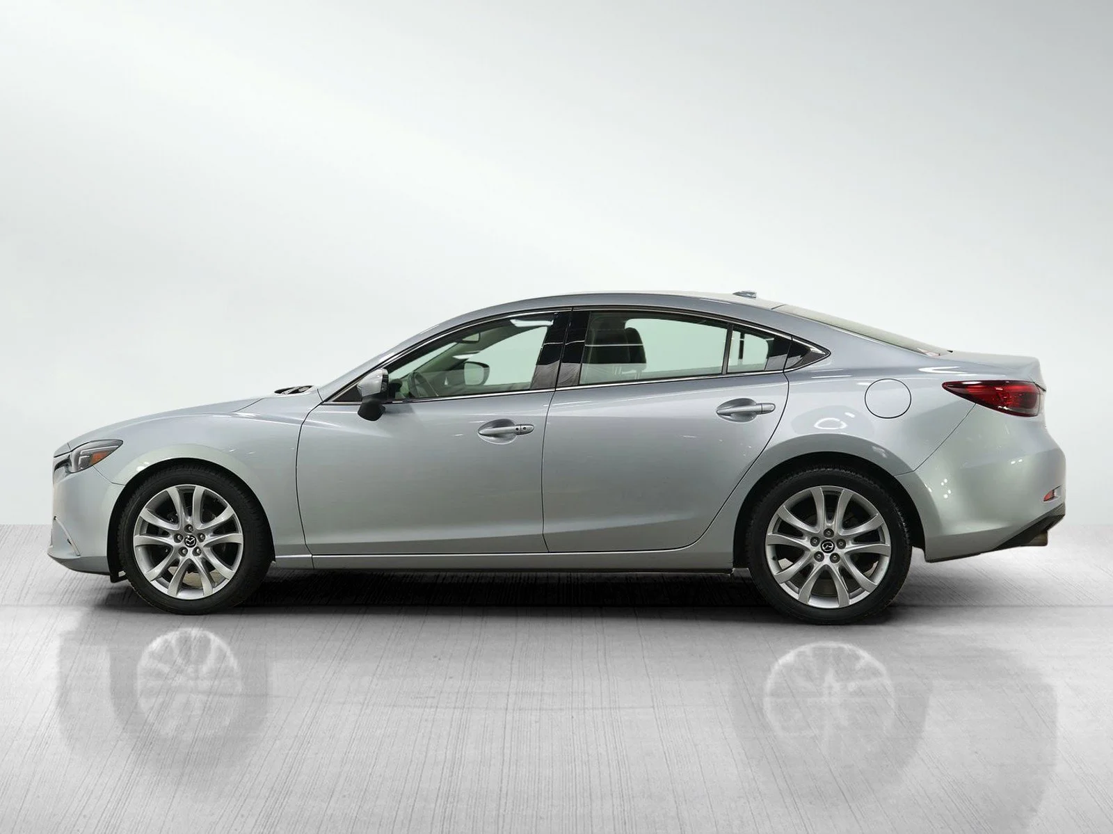 Used 2016 Mazda MAZDA6 i Touring with VIN JM1GJ1T57G1422098 for sale in Burnsville, Minnesota