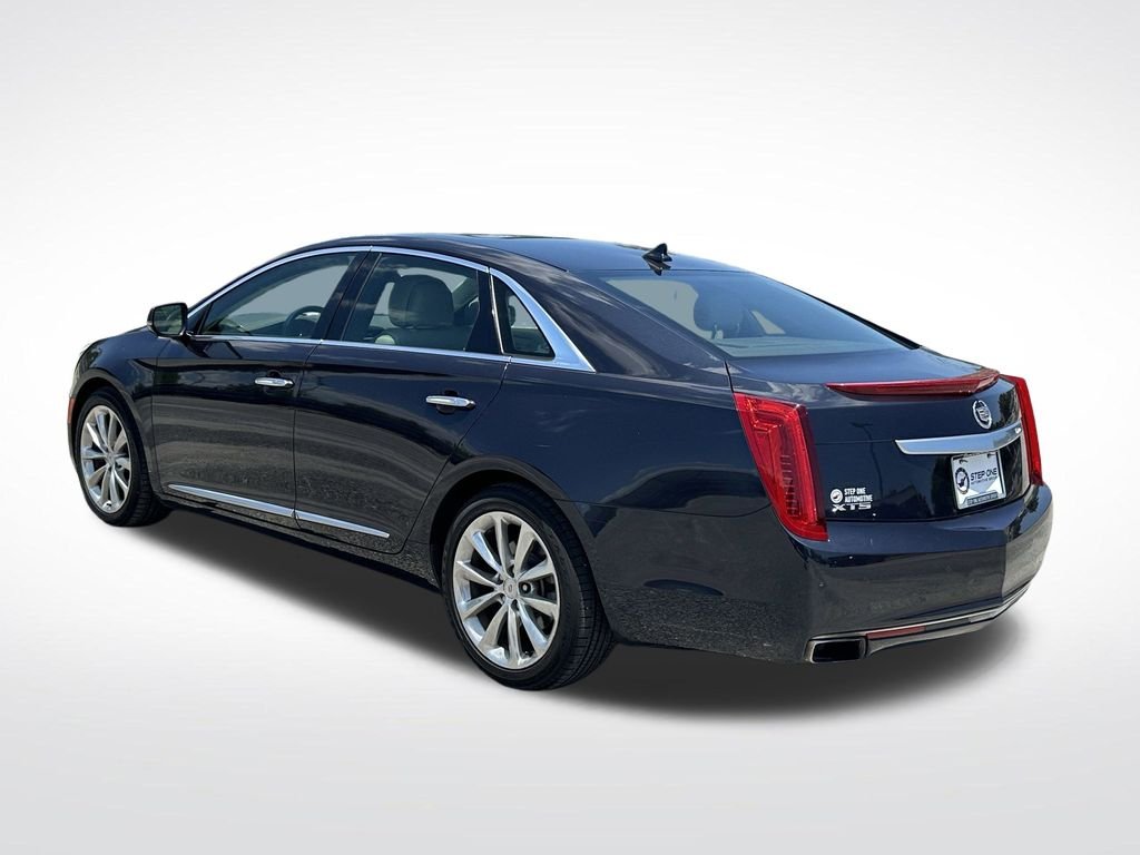 Used 2014 Blue Cadillac Luxury image 5