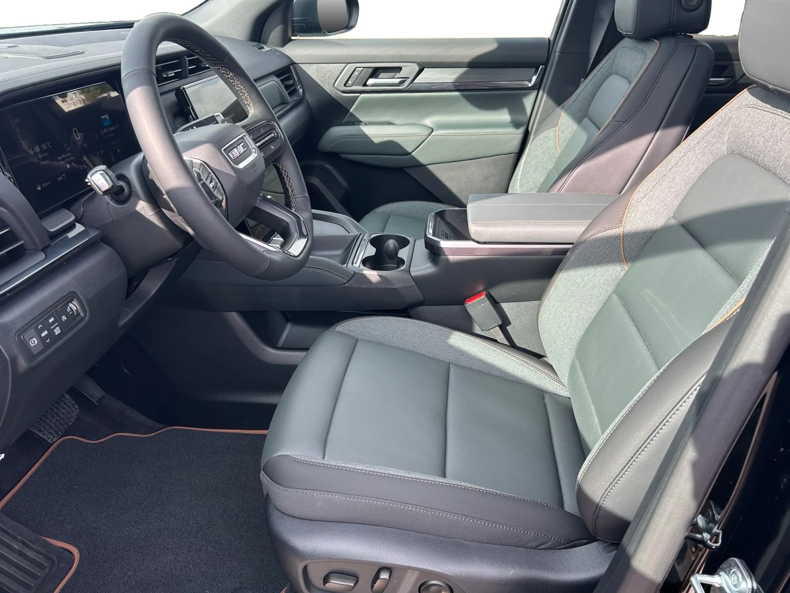 New 2027 Ebony Twilight Metallic GMC AWD AT4 image 14