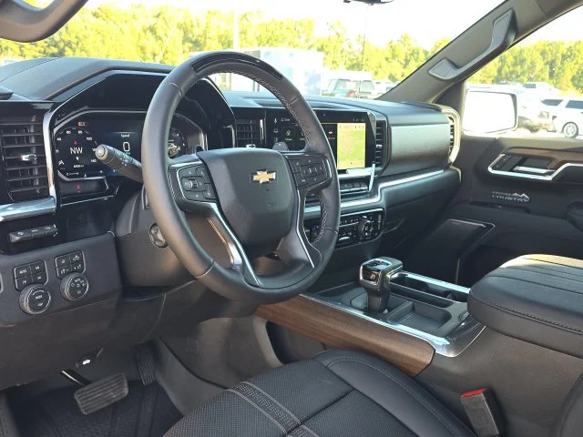 Used 2026 Gray Chevrolet High Country image 31