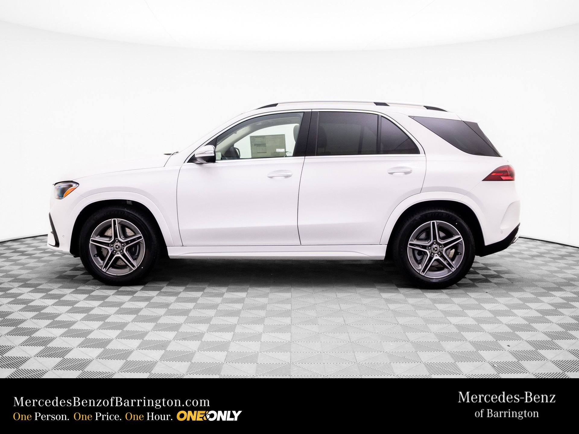 New 2026 Polar White Mercedes-Benz GLE 450 image 2