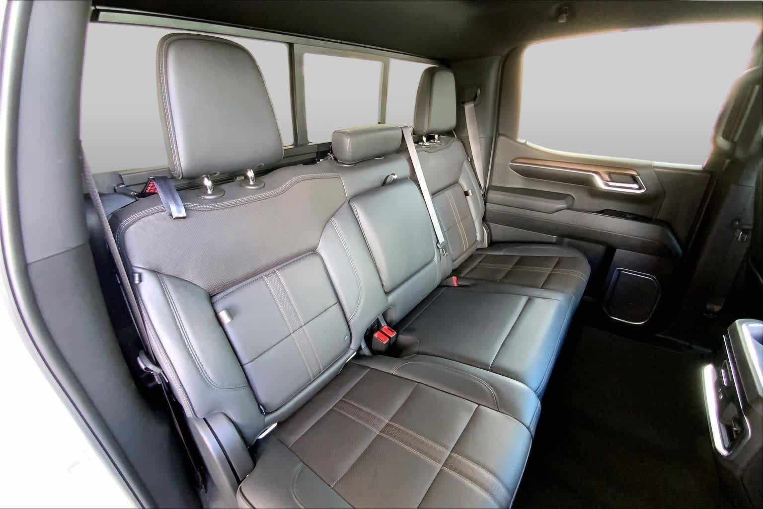 2024 Chevrolet Silverado 1500 High Country - Photo 20