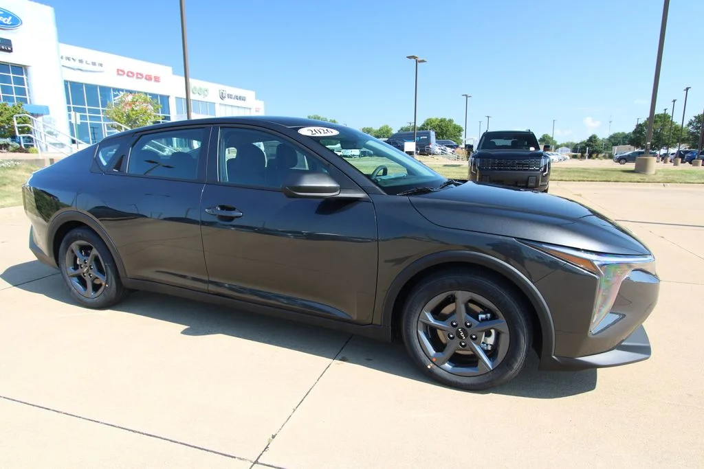 New 2026 Gray Kia  image 3
