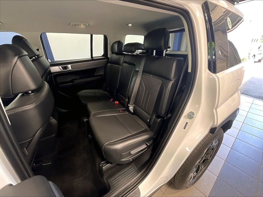 Certified Used 2024 White Hyundai SEL image 15