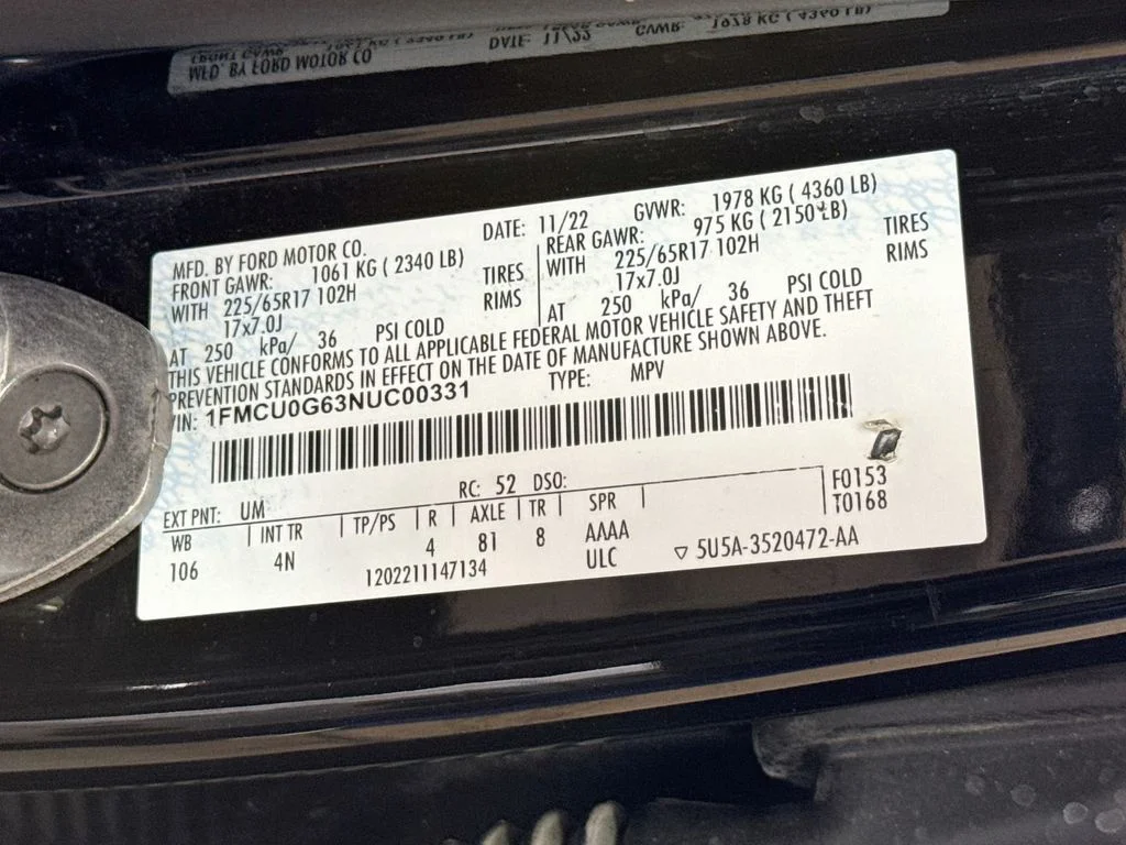 Used 2022 Black Ford SE image 41
