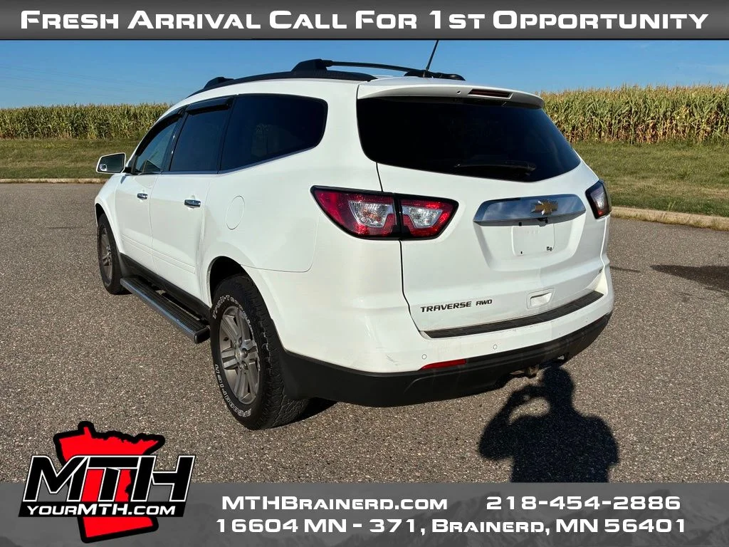 Used 2017 White Chevrolet 2LT image 6