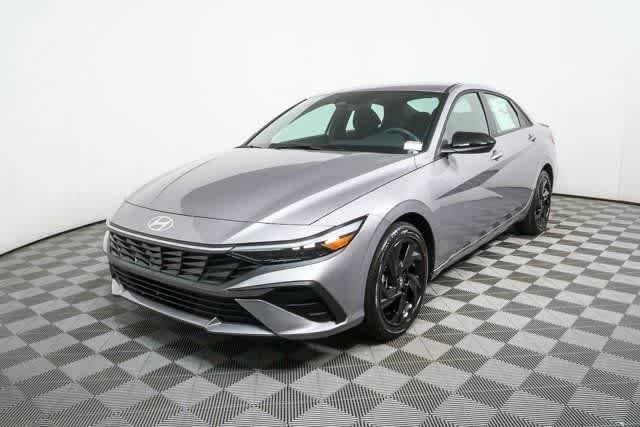 New 2026 Fluid Metal Hyundai SEL Sport image 18