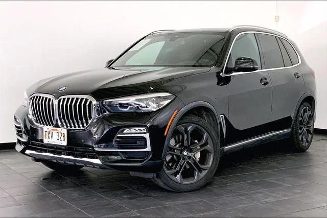 Used 2019 Black BMW xDrive40i image 1