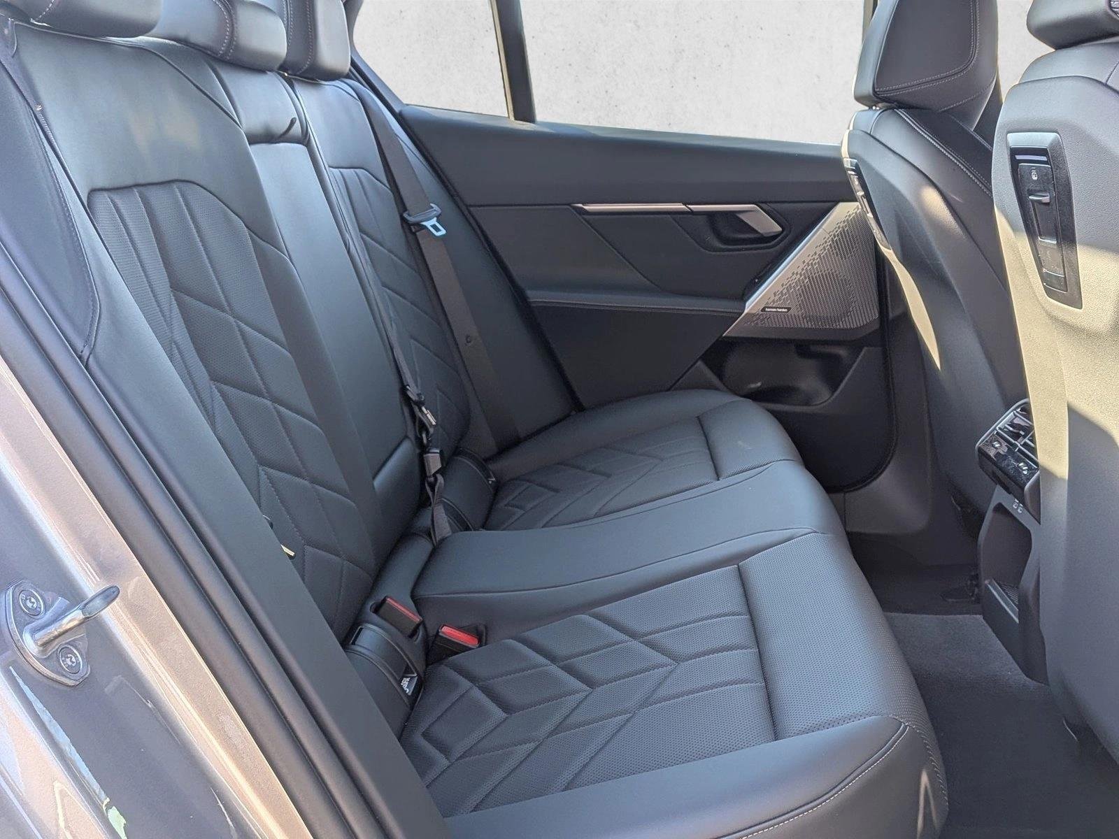 2025 BMW i5 40 - Photo 20