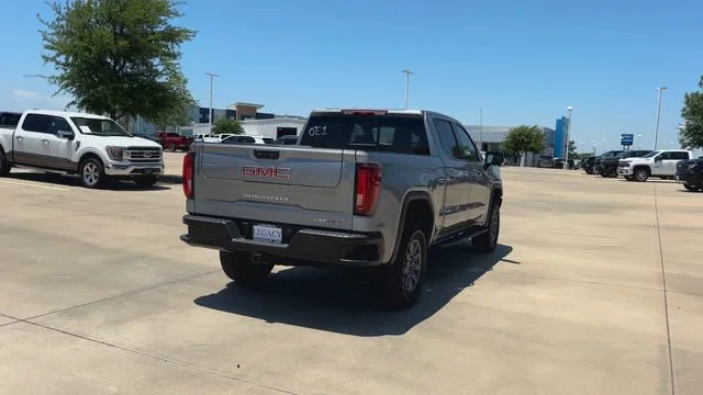 2026 GMC Sierra 1500 AT4X - Photo 9