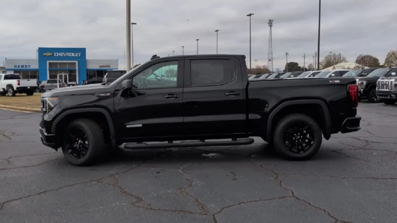 New 2026 Onyx Black GMC Elevation image 5