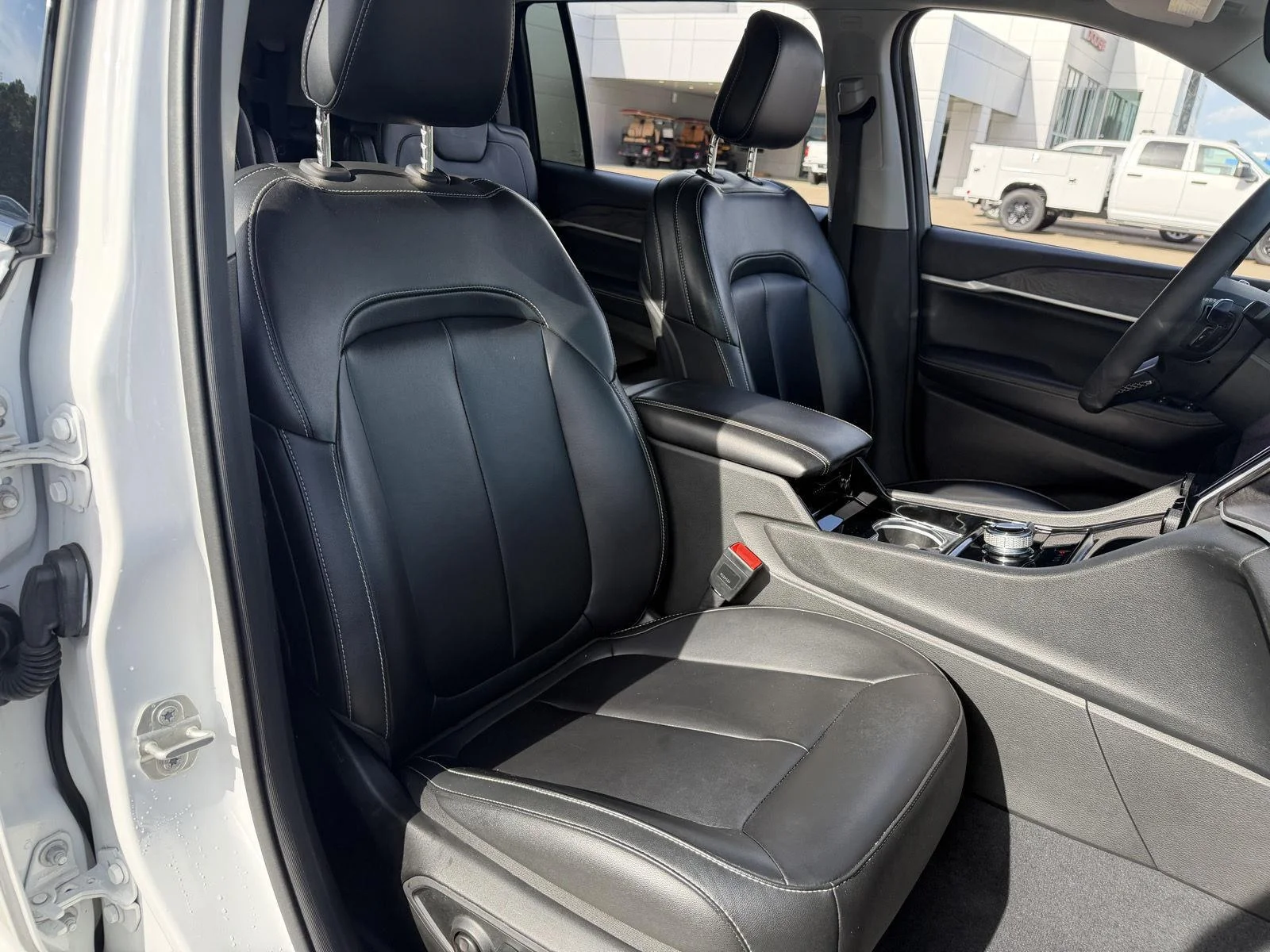 Used 2023 Bright White Clearcoat Jeep Limited image 22