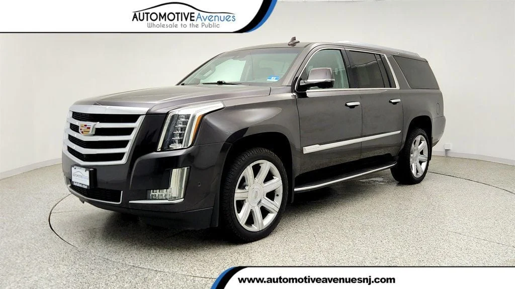 2018 Cadillac Escalade ESV AWD Luxury's photo
