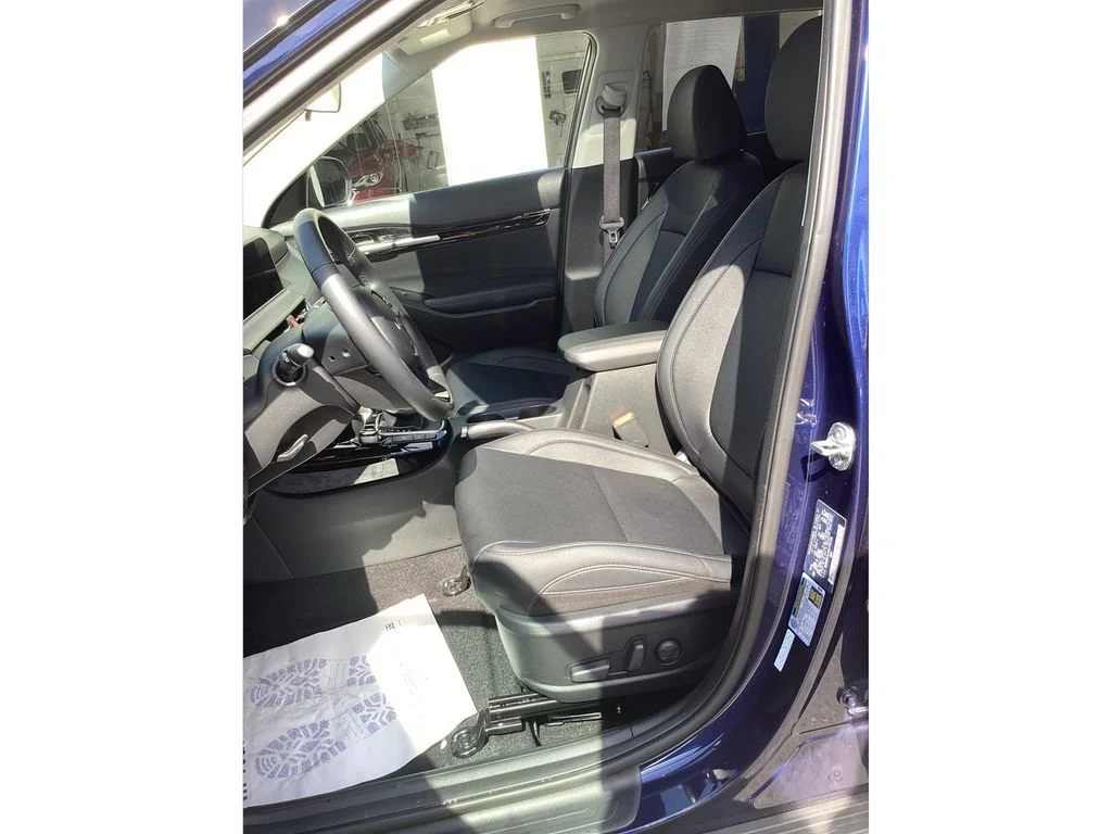 Used 2025 Blue Kia EX image 9